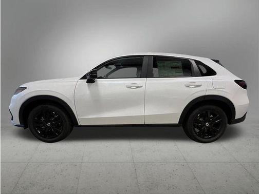 White 2027 Honda HR-V Sport