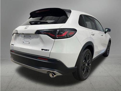 White 2027 Honda HR-V Sport