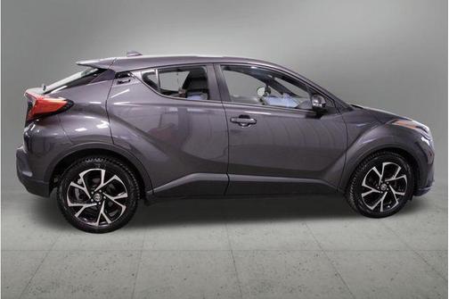 2021 Toyota C-HR XLE