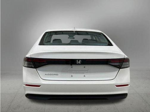 2025 Honda Accord LX 1.5T