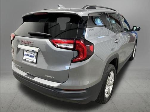 Sterling Metallic 2024 GMC Terrain SLE