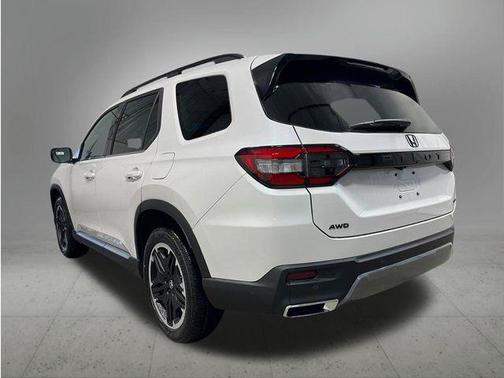 White 2026 Honda Pilot Touring 8-Passenger