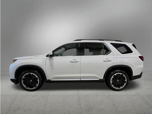 White 2026 Honda Pilot Touring 8-Passenger