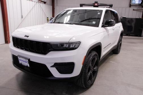 2022 Jeep Grand Cherokee Altitude