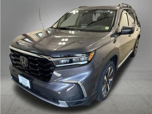 Modern Steel Metallic 2024 Honda Pilot Touring 8-Passenger