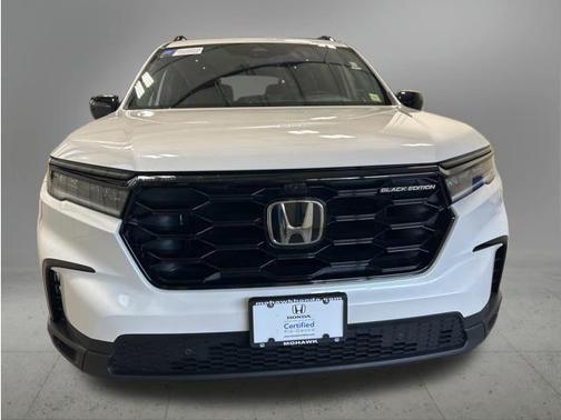 Platinum White Pearl 2025 Honda Pilot Black Edition