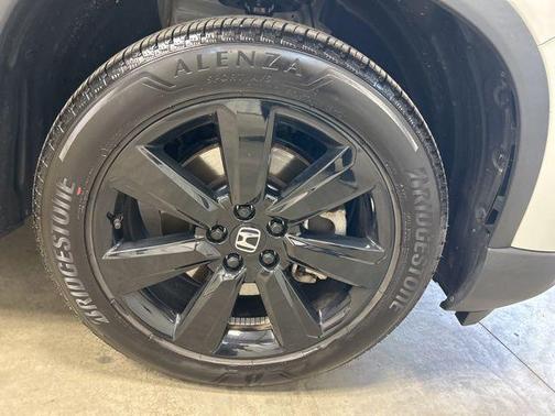 Platinum White Pearl 2025 Honda Pilot Black Edition