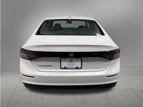 Platinum White Pearl 2024 Honda Accord LX 1.5T