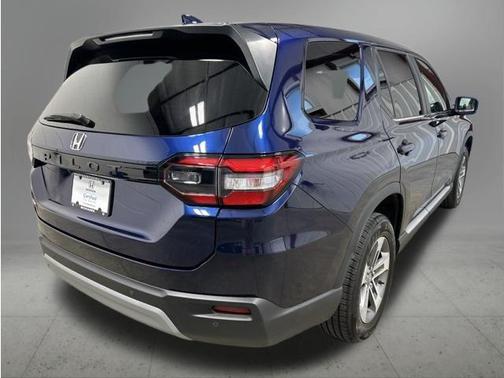 Obsidian Blue Pearl 2023 Honda Pilot AWD EX-L 7 Passenger
