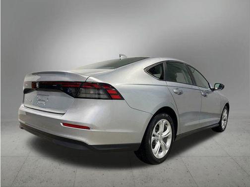 2025 Honda Accord LX 1.5T