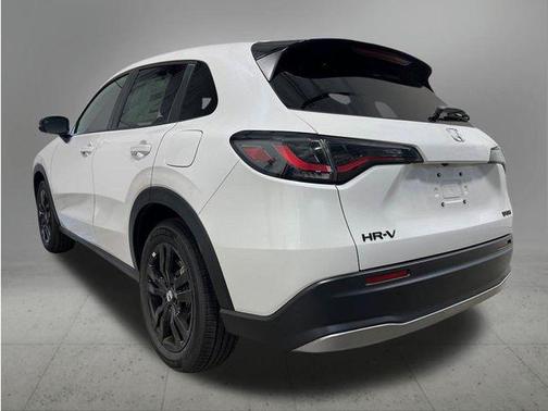 White 2027 Honda HR-V Sport