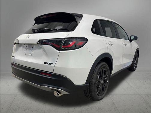 White 2027 Honda HR-V Sport