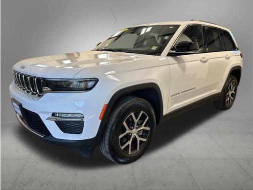 Bright White Clearcoat 2023 Jeep Grand Cherokee Limited