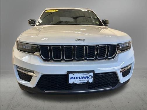 Bright White Clearcoat 2023 Jeep Grand Cherokee Limited
