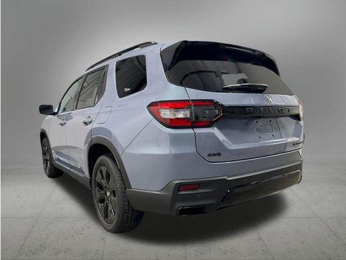 Sonic Gray Pearl 2026 Honda Pilot Black Edition