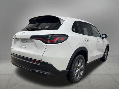 White 2026 Honda HR-V LX