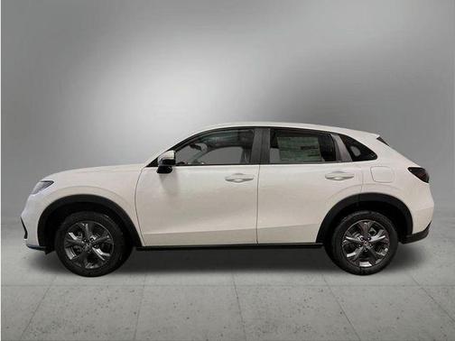 Platinum White Pearl 2027 Honda HR-V LX