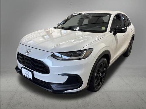 Platinum White Pearl 2024 Honda HR-V AWD Sport