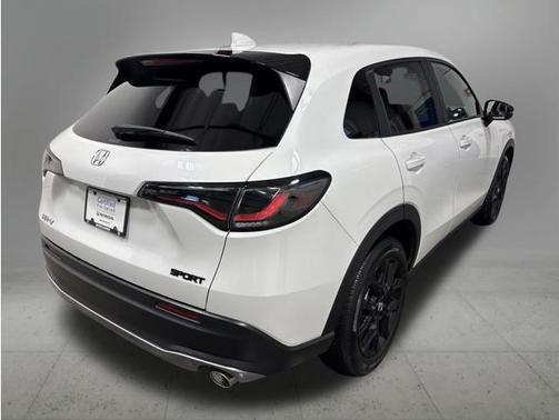 Platinum White Pearl 2024 Honda HR-V AWD Sport
