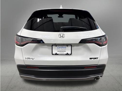 Platinum White Pearl 2024 Honda HR-V AWD Sport