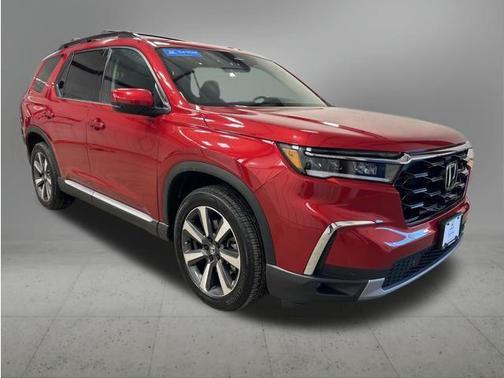 2025 Honda Pilot Touring 8-Passenger