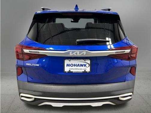 Neptune Blue 2022 Kia Seltos S