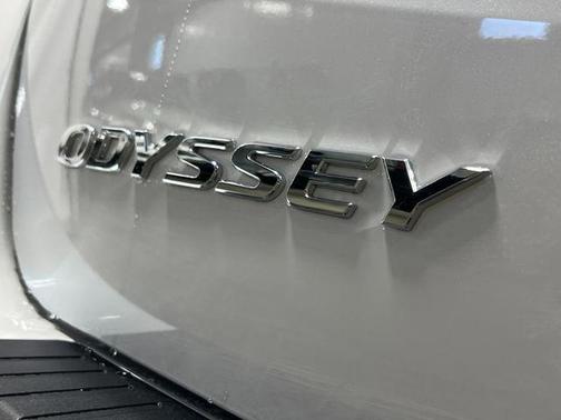 White 2026 Honda Odyssey EX-L