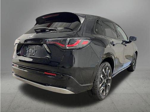 Crystal Black Pearl 2027 Honda HR-V EX-L