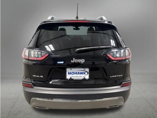 Diamond Black Crystal Pearlcoat 2019 Jeep Cherokee Limited