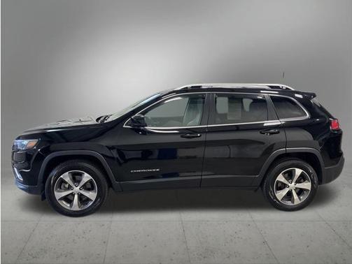 Diamond Black Crystal Pearlcoat 2019 Jeep Cherokee Limited