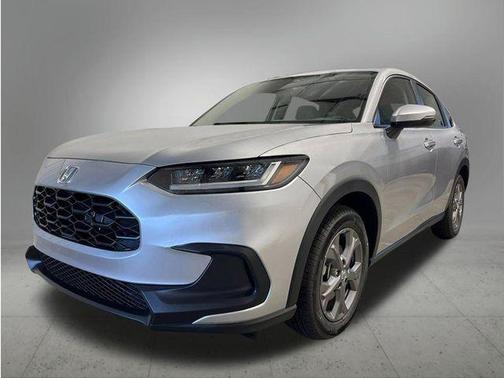 Gray 2027 Honda HR-V LX