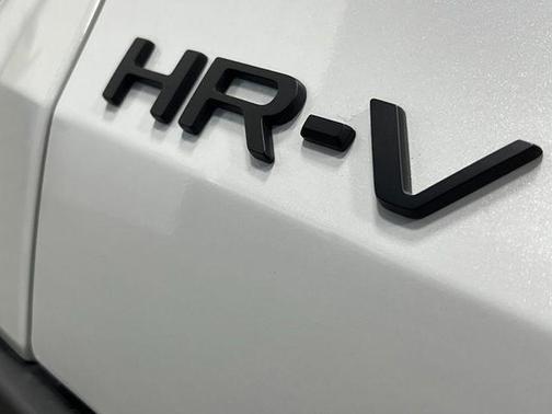 White 2027 Honda HR-V Sport
