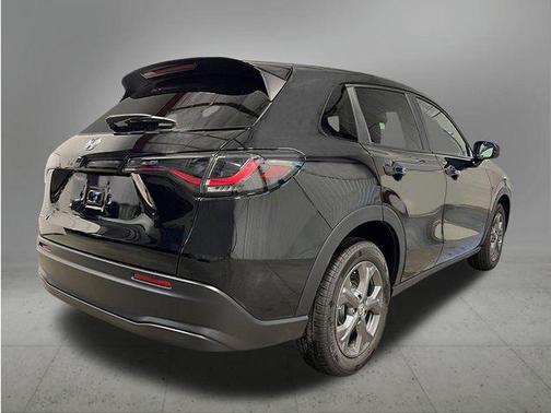 Crystal Black Pearl 2027 Honda HR-V LX