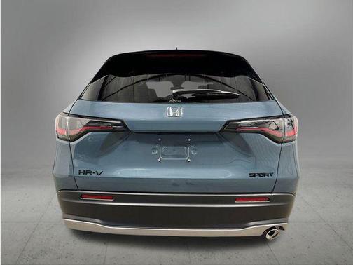 Nordic Forest Pearl 2027 Honda HR-V Sport
