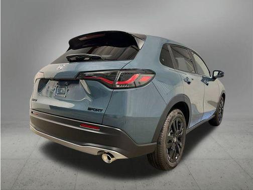 Nordic Forest Pearl 2027 Honda HR-V Sport
