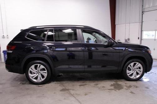 2022 Volkswagen Atlas 3.6L SE w/Technology