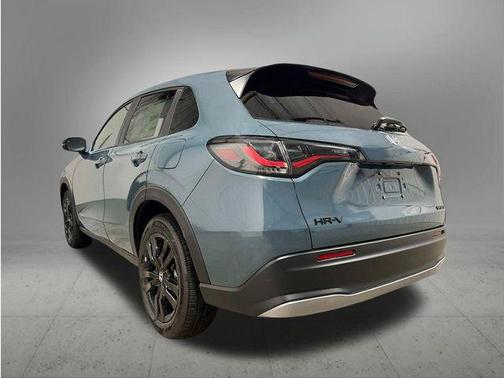 Nordic Forest Pearl 2027 Honda HR-V Sport
