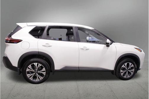 Pearl White Tricoat 2023 Nissan Rogue SV
