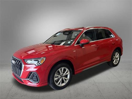 2024 Audi Q3 Premium 45 TFSI S line quattro Tiptronic