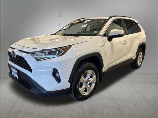 2020 Toyota RAV4 Hybrid XLE
