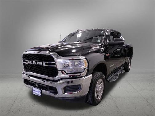 2022 RAM 2500 Tradesman Crew Cab 4x4 6'4' Box