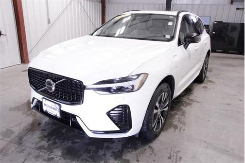 2025 Volvo XC60 Plug-In Hybrid T8 Core