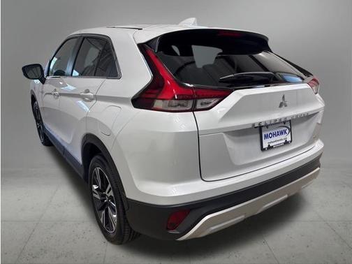White Diamond 2025 Mitsubishi Eclipse Cross SE