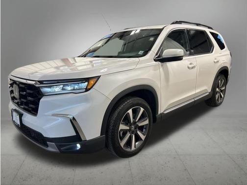 2025 Honda Pilot Touring 8-Passenger