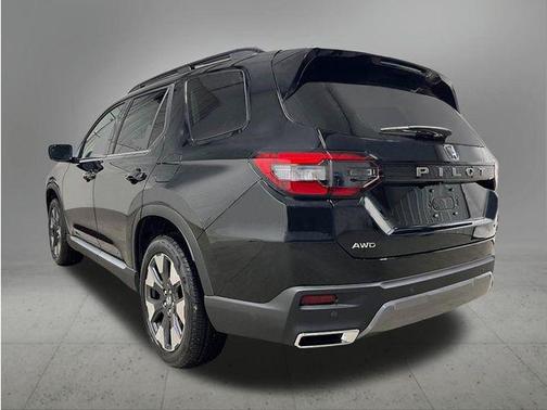 Black 2026 Honda Pilot Touring 8-Passenger