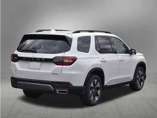 2026 Honda Pilot Touring 8-Passenger