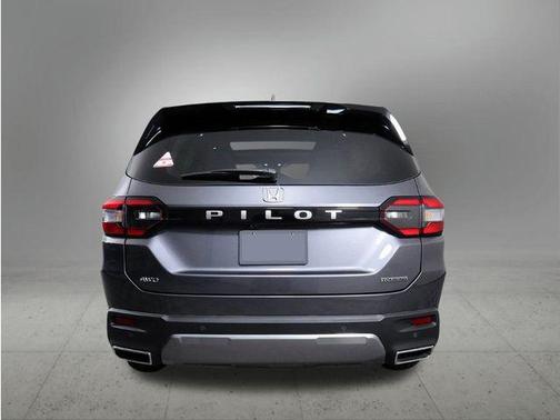 2026 Honda Pilot Touring 8-Passenger