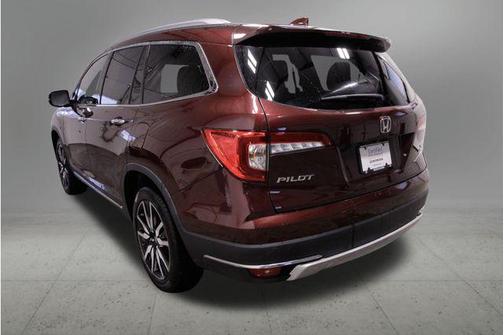 2022 Honda Pilot Touring 8-Passenger