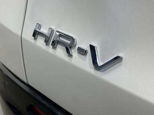 White 2027 Honda HR-V EX-L