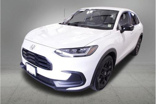 Platinum White Pearl 2023 Honda HR-V AWD Sport